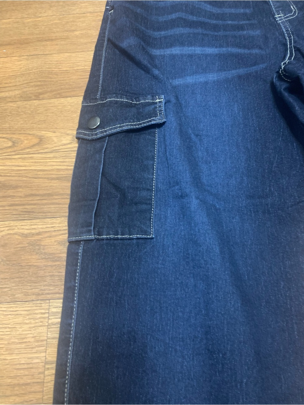 Women’s Dark Blue Cargo Jogger Jeans
Size 15 - Picture 6 of 13